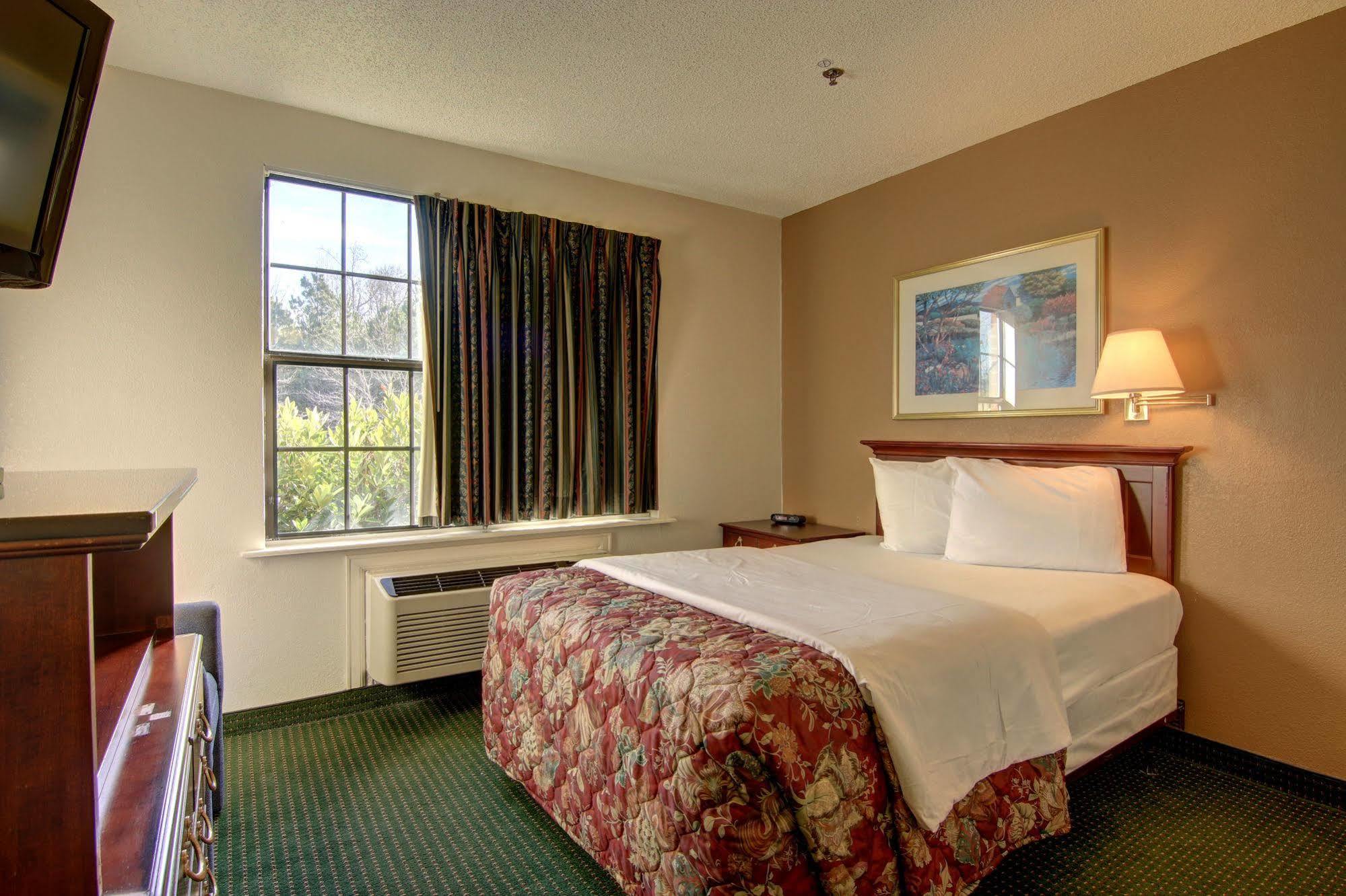 Intown Suites Extended Stay Atlanta Ga - Snellville Eksteriør billede
