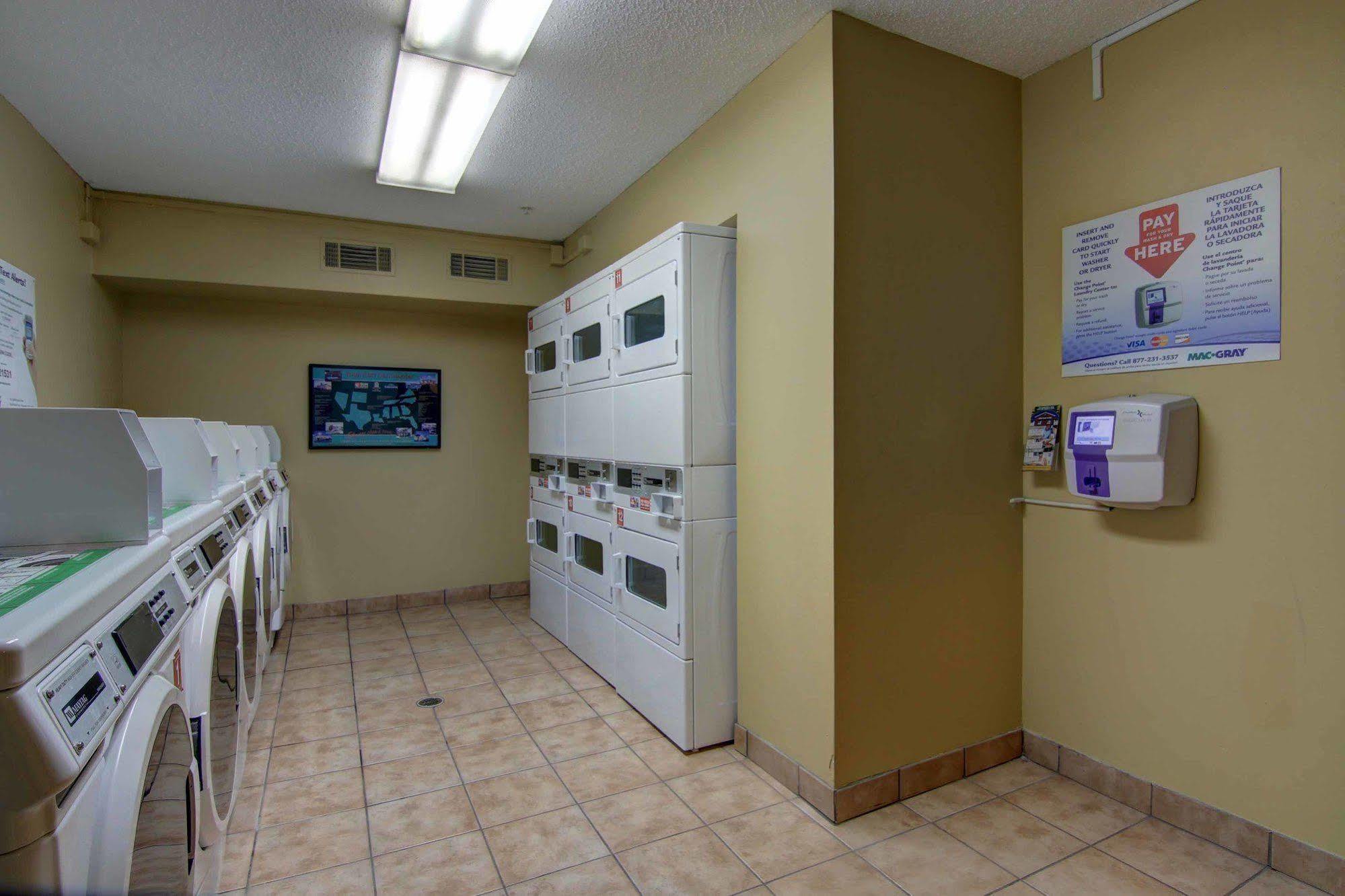 Intown Suites Extended Stay Atlanta Ga - Snellville Eksteriør billede
