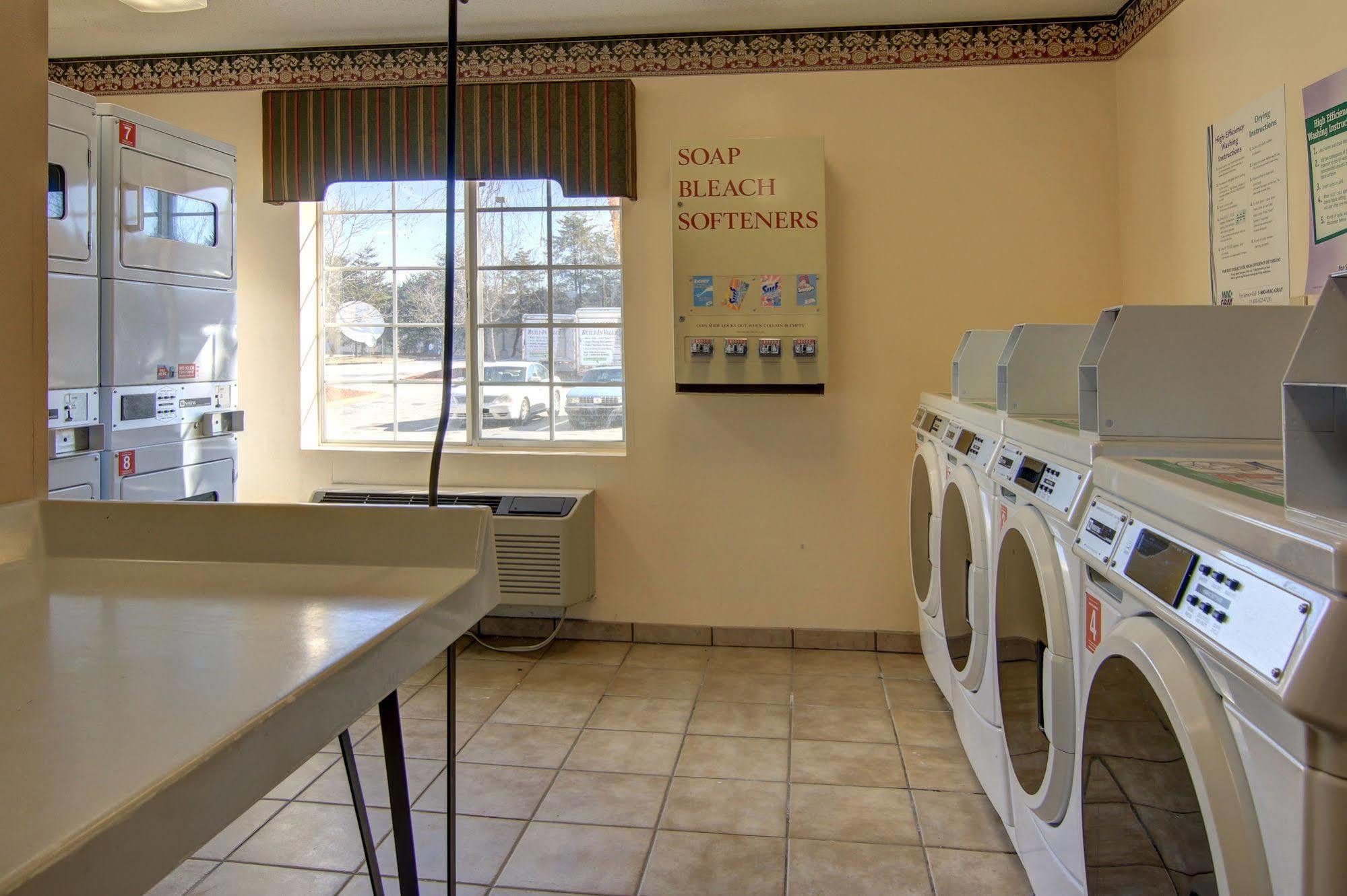 Intown Suites Extended Stay Atlanta Ga - Snellville Eksteriør billede